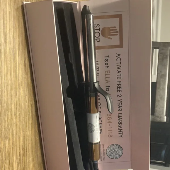 Ella Bella Effortlessly Glam Ceramic Curling Wand - Picture 4 of 6